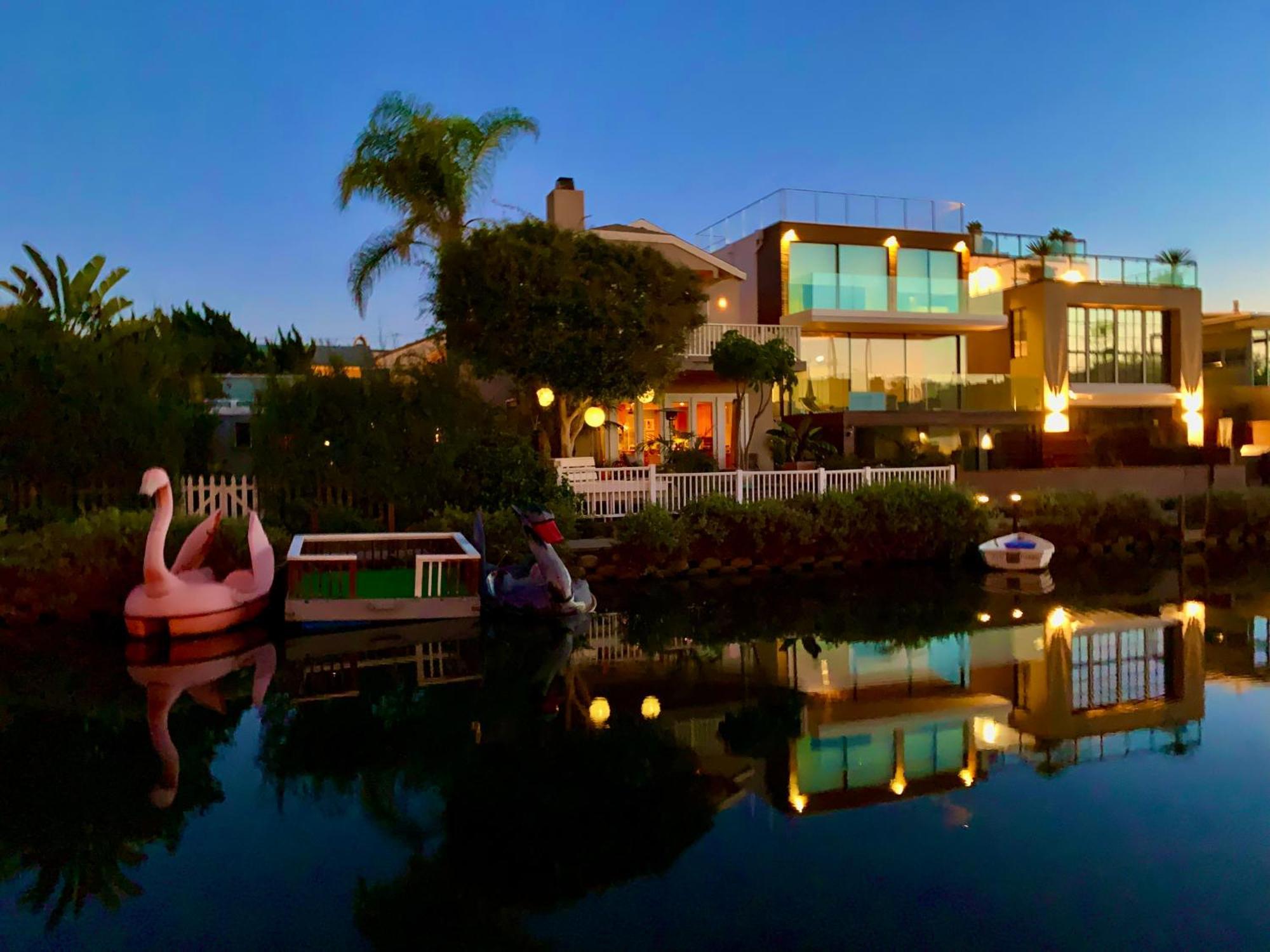 לוס אנג'לס Chic Venice Beach Bungalow Steps From The Canals & Beach מראה חיצוני תמונה
